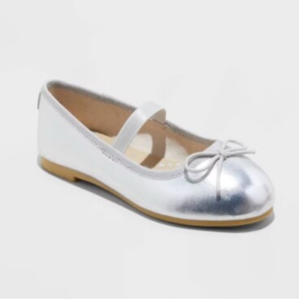 Cat & Jack Toddler Girls' Sz 7
Ballet Flats Silver Nora Slip-On